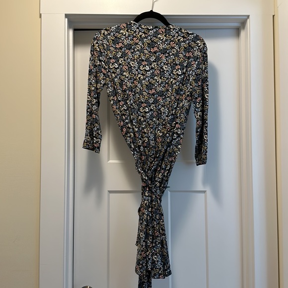 Loft wrap dress, blue floral, size s - Picture 2 of 3